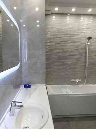 Продаж Квартира 3-кімнатна, 7/11 поверх на Военный спуск Одеса