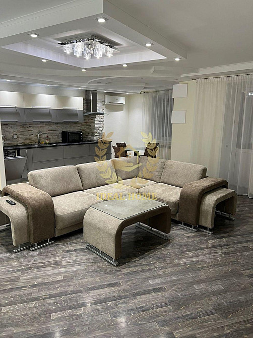 Продаж Квартира 3-кімнатна на Вишняковская ул., 13 Kiev - photo 1