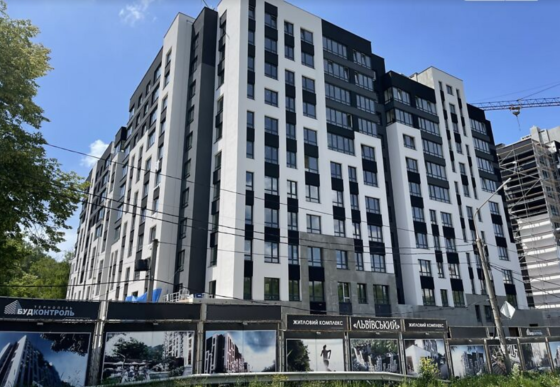 Продаж 1к квартири 43 кв. м на вул. Львівська Ternopil'