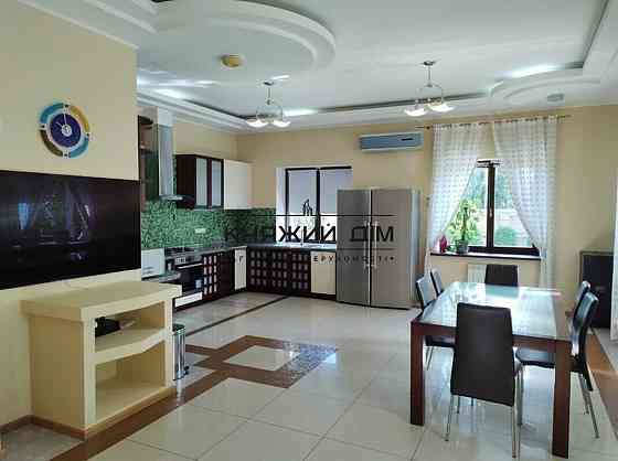 Оренда 3-поверхового будинку у котеджному містечку Montana Village у Козині, код № 135374 Козин (МИРОНІВСЬКИЙ район)