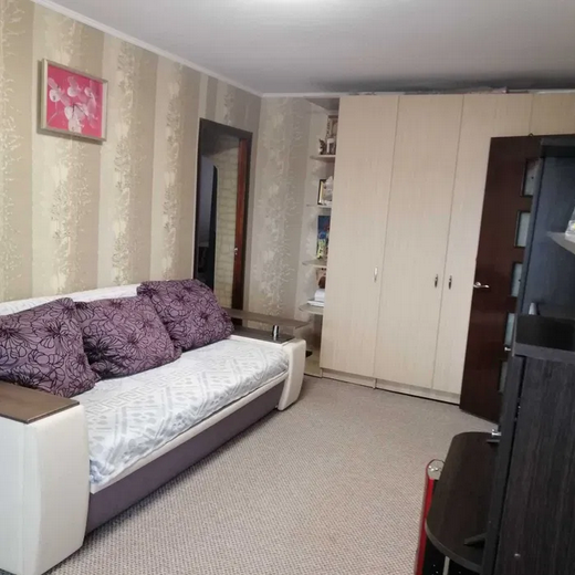 Продам 3-х комнатную квартиру в пгт Радостное (Ивановский р-н, Одесская обл.) Радісне