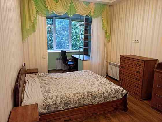 Оренда Квартира 3-кімнатна, 2/5 поверх на просп. Перемоги, 30 Kiev