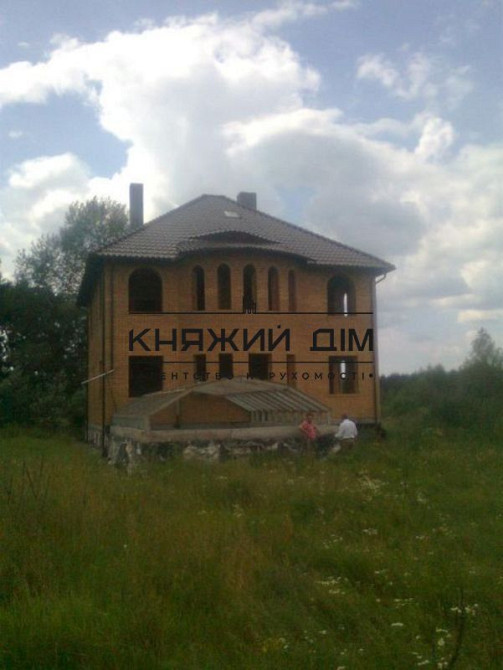 Продажа 2-х этажного дома в с. Заборье в живописном месте. № 229303  - фото 2