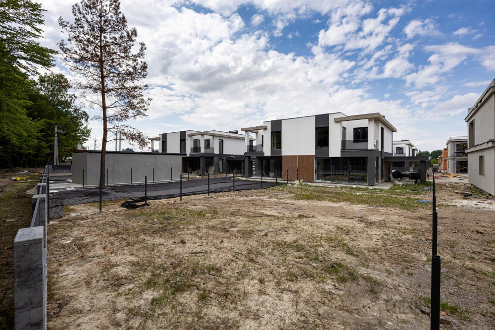 Продаж 2-поверховий Будинок з ділянкою 5 сот 144 кв.м 3 кімн. на Дзеркальна вул. Конопниця - фото 4