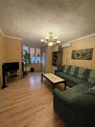 Оренда Квартира 2-кімнатна, 11/23 поверх на ул. Урловская Київ