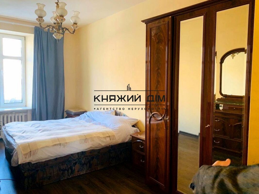 Продаж 1 кімнатна квартира Майдан Незалежності, Хрещатик 13, Сталінка з ЛІФТОМ № 21135577 Київ - фото 1