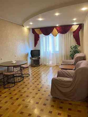 Оренда Квартира 2-кімнатна, 8/25 поверх на Харьковское шоссе Kiev