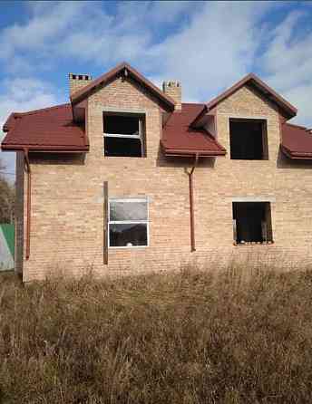 Продаж Будинок 4-кімнатний 