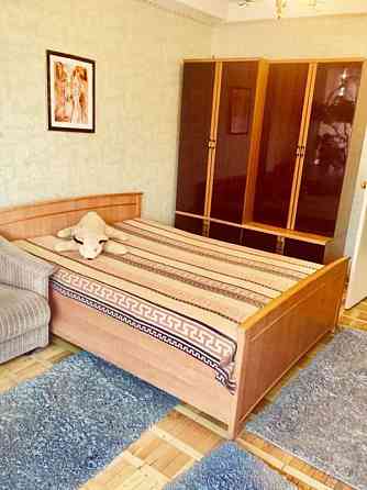 Оренда Квартира 2-кімнатна на ул. Дмитриевская, 96 Киев