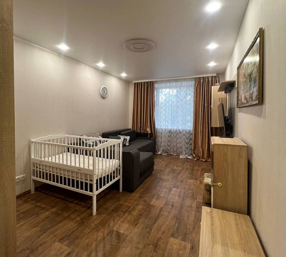 Продаж Квартира 2-кімнатна, 2/5 поверх на Автостроя ул., 8 Дніпро - фото 1