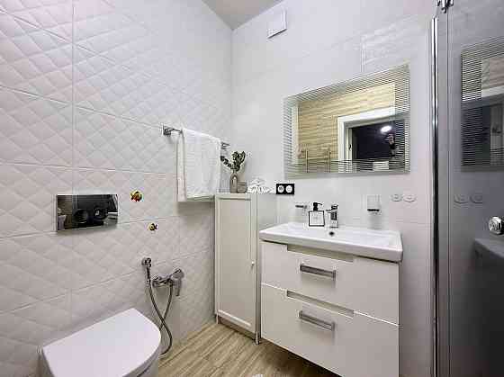 Продаж Квартира 1-кімнатна, 10/13 поверх на Європейського Союзу вул., д. 45А Киев