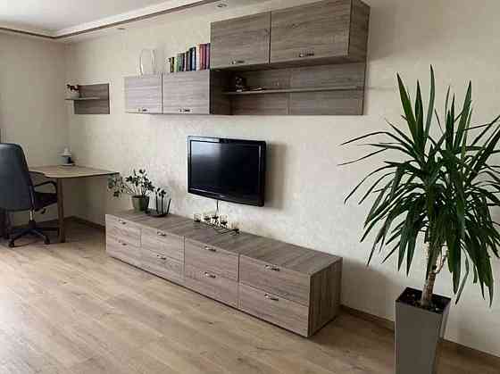 Оренда Квартира 2-кімнатна, 13/20 поверх на бул. Дарницкий Київ