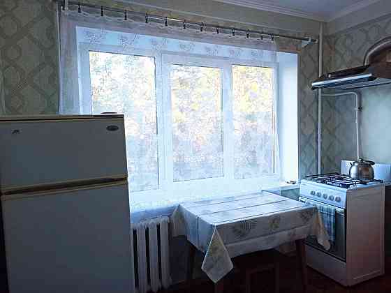 Оренда Квартира 1-кімнатна, 3/5 поверх на Алішера Нової, 57 Киев