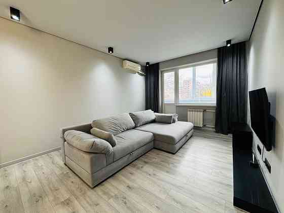 Продаж Квартира 2-кімнатна, 2/9 поверх на Ревуцкого вул., д. 5 Kiev