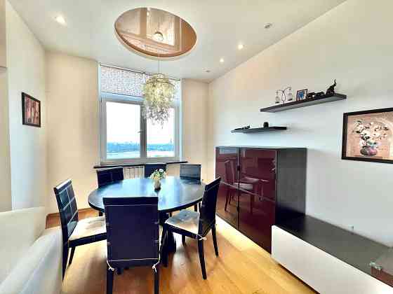 Продаж Квартира 3-кімнатна, 22/23 поверх на Володимира Івасюка вул., д. 6 Kiev