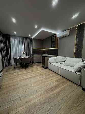 Продаж Квартира 2-кімнатна, 22/25 поверх на Олександра Олеся вул., д. 1 Kiev