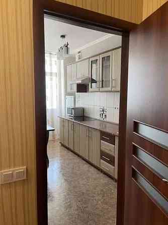 Оренда Квартира 1-кімнатна, 12/20 поверх на Днепровская набережная Киев