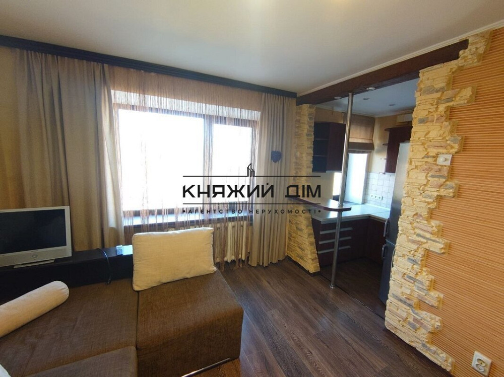 Оренда Квартира 1-кімнатна, 3/5 поверх на Казацкая ул. Київ - фото 2