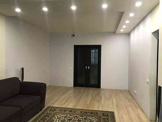 Продаж Квартира 2-кімнатна, 3/9 поверх на Ревуцького, 9 Киев