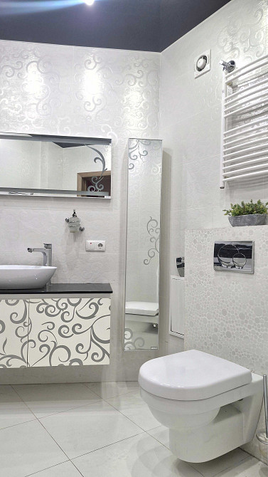 Продаж Квартира 4-кімнатна, 15/17 поверх на Харьковское шоссе вул., д. 56 Київ - фото 2