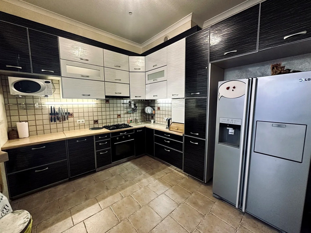 Продаж Квартира 5-кімнатна, 1/3 поверх на Араратская ул., 13 Дніпро - фото 1