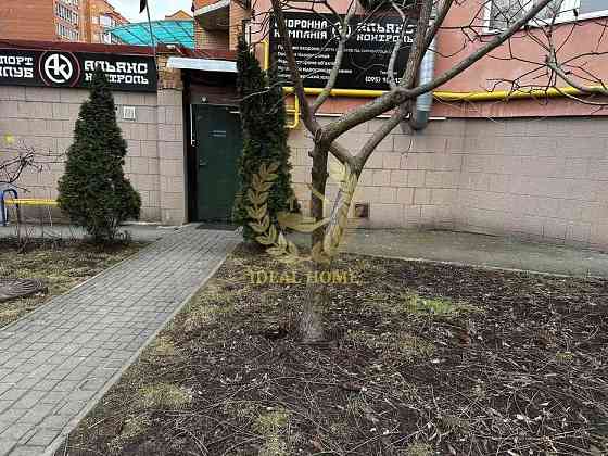 Продаж комерційне приміщення на Машиностроителей ул., 2В поверх - 1 