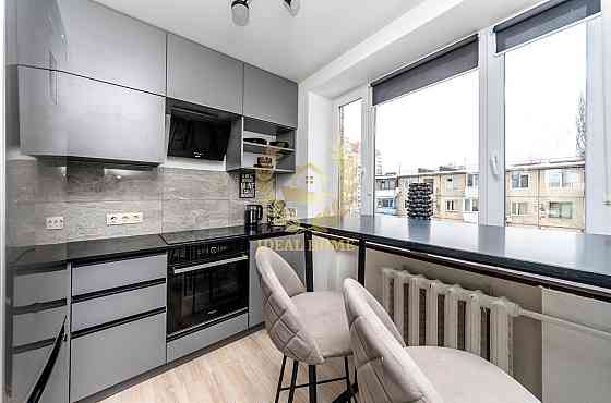 Продаж Квартира 1-кімнатна на Ветрянные горы ул., 10Г Kiev