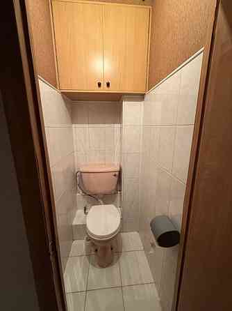 Продаж Квартира 1-кімнатна, 4/9 поверх на Кікабідзе, 2а Київ