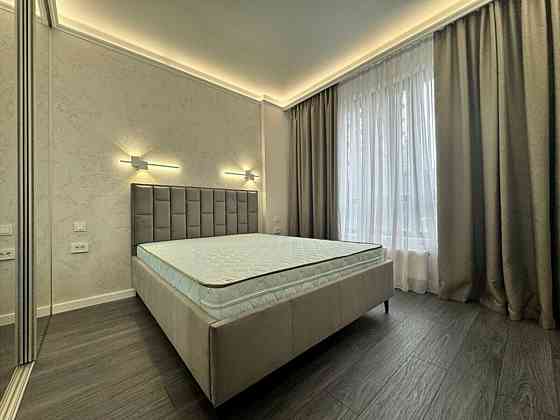 Продаж Квартира 2-кімнатна, 2/12 поверх Дніпро