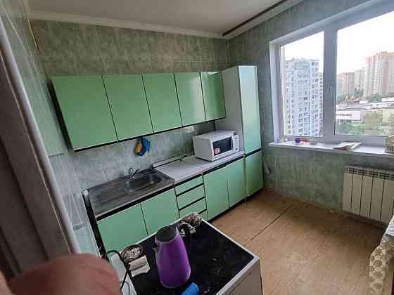 Оренда Квартира 2-кімнатна, 8/16 поверх на Анни Ахматовой, 14б Kiev