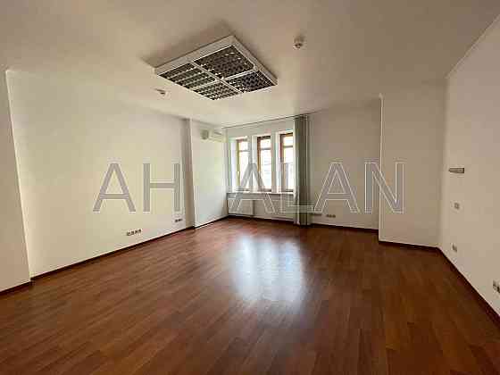 Продаж офісне приміщення на вул. Басейна приміщень - 9, поверх - 1/10 Київ