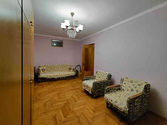 Оренда Квартира 2-кімнатна, 10/10 поверх на Дмитра Вишневецького б-р, 3 Тернопіль