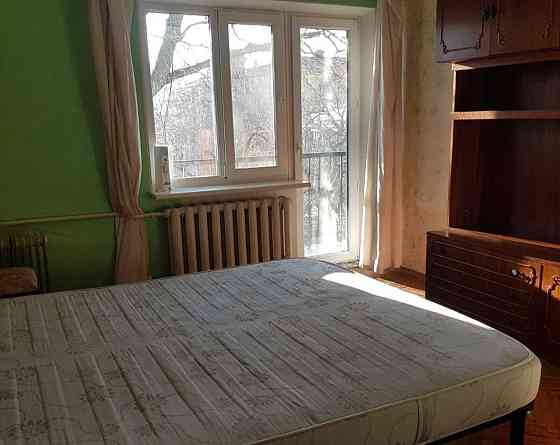 Продаж Квартира 3-кімнатна, 5/5 поверх на Нежинская улица Одесса