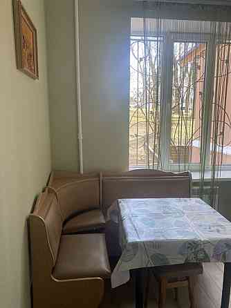 Оренда Квартира 1-кімнатна, 1/5 поверх на Пугачева ул., 19 Kiev