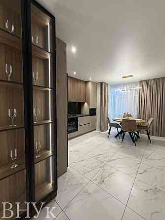 Продаж Квартира 2-кімнатна, 8/11 поверх на вул. Бандери С. Ивано-Франковск