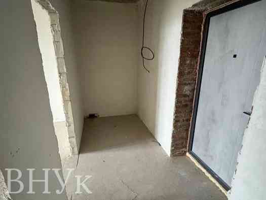 Продаж Квартира 1-кімнатна, 3/4 поверх на Чикаленка Струмівка