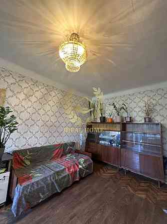 Продаж Квартира 2-кімнатна, 4/4 поверх на Шполянская ул., 6А Київ