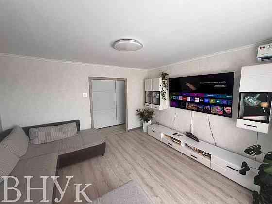 Продаж Квартира 4-кімнатна, 6/9 поверх на вул. Мазепи L'viv