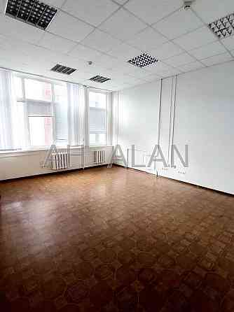 Оренда офісне приміщення на вул. Генерала Алмазова поверх - 6/9 Киев