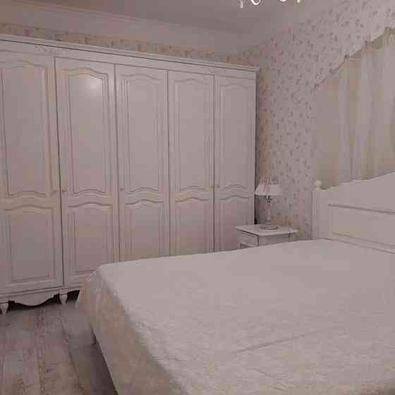 Оренда Квартира 2-кімнатна, 8/25 поверх на Драгоманова, 4 Київ