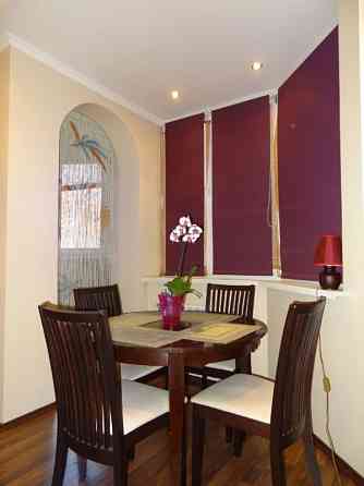 Оренда Квартира 2-кімнатна, 11/23 поверх на ул. Урловская, 19 Kiev