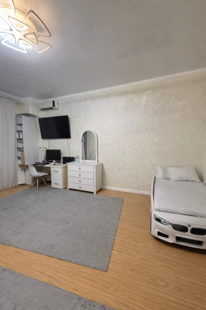 Продаж Квартира 1-кімнатна на ул. Пантелеймоновская, 88/1 Одесса