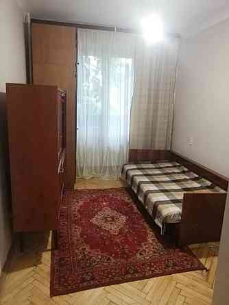 Оренда Квартира 3-кімнатна, 2/9 поверх на вул.Сергія Берегового, 4 Киев