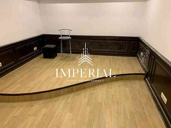 Продаж офісне приміщення на вул. Софіївська приміщень - 4, поверх - 1/4 Киев