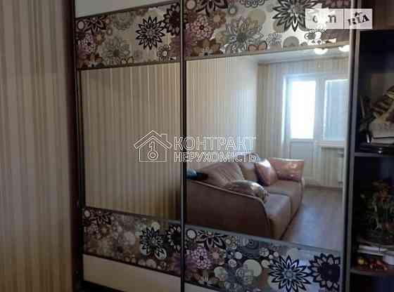 Продаж Квартира 3-кімнатна, 3/5 поверх на вул. Світла Kharkiv