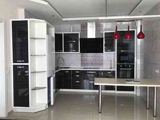 Оренда Квартира 1-кімнатна, 14/24 поверх на ул. Михаила Драгоманова, 40з Киев