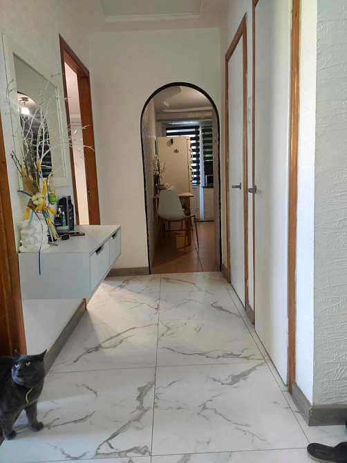 Продаж Квартира 2-кімнатна, 2/3 поверх Городок - фото 2