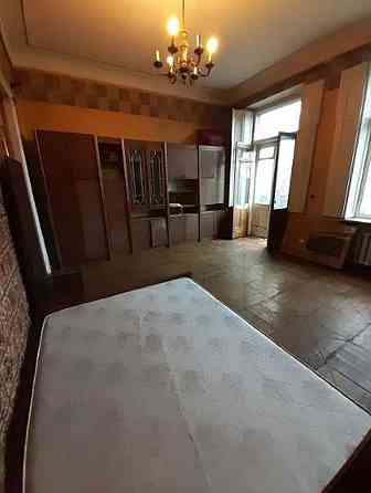 Продам большую коммуну по улице Л. Толстого. Odessa