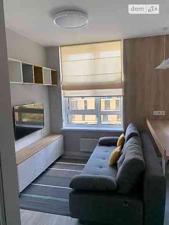 Оренда Квартира 1-кімнатна, 5/9 поверх на ул. Салютная Київ