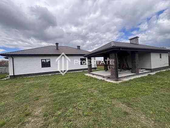 Продаж Будинок 5-кімнатний на вул. Центральна Вишеньки